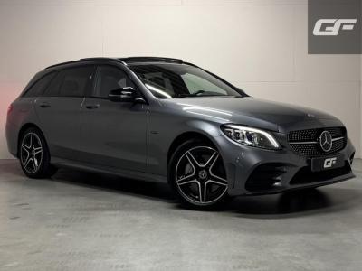 Financial Leas Mercedes-Benz C-Klasse Estate 300e AMG Pano Leer 360° Trekh. NAP