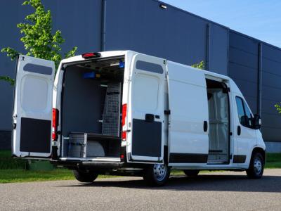 Financial Leas Peugeot Boxer 335 2.2 BlueHDi 165 L3H2 Premium