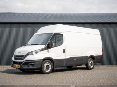 Financial Leas Iveco Daily