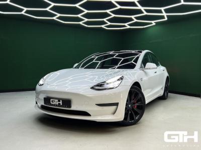 Financial Leas Tesla Model 3 Performance AWD 75 kWh Trekhaak