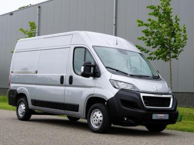 Financial Leas Peugeot Boxer 335 2.2 BlueHDi 140 L2H2 Premium