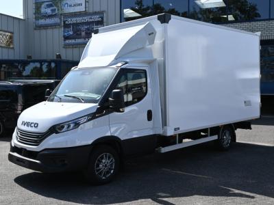 Financial Leas Iveco Daily 35S18 3.0 180 pk Hi-Matic