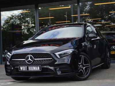 Financial Leas Mercedes-Benz A-Klasse 250 e AMG Multibeam Panorama Widescreen Sfeer Camera CarPlay