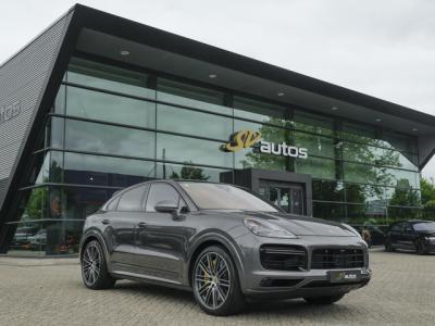 Financial Leas Porsche Cayenne Coupé 4.0 V8 Turbo S 680pk E-Hybrid