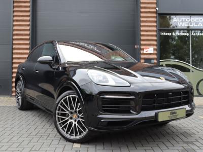 Financial Lease Porsche Cayenne Coupé 3.0 E-Hybrid Black Edition Platinum 462PK NIEUWSTAAT 1STE EIG. SOH 99%