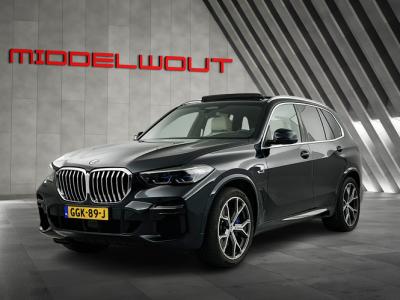 Financial Lease BMW X5 xDrive45e M-Sport Pano-dak
