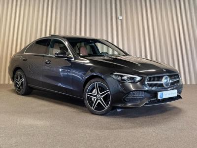 Financial Leas Mercedes-Benz C-Klasse 300e Avantgarde-SOH 99%-PANORAMA-CAMERA-DODE HOEK-APPLE CARPLAY-BTW-COMPLEET