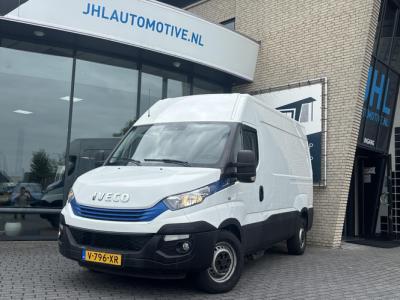 Financial Leas Iveco Daily 35S14NV 3.0 35 L2H2ECC