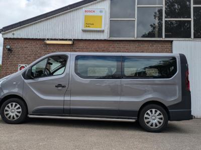 Financial Lease Renault Trafic Passenger 2.0 dCi 120 Grand Zen - 9 pers.