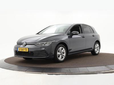 Financial Leas Volkswagen Golf 1.0 eTSI 110pk DSG Life Business