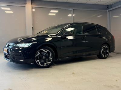 Financial Leas Volkswagen Golf Variant 1.5 eTSI AUTOMAAT