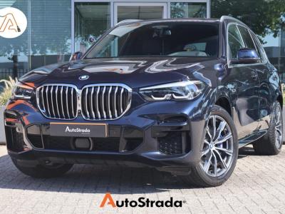 Financial Leas BMW X5 xDrive45e M-SPORT 394pk SoH 94% I Trekhaak I Navi I 360 Camera I Cruise I Climate