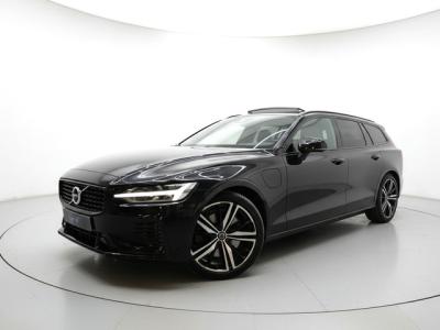 Financial Leas Volvo V60 2.0 T8 Recharge AWD R Design CAM ACC LEER