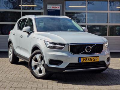 Financial Leas Volvo XC40 2.0 T4 Momentum Pro