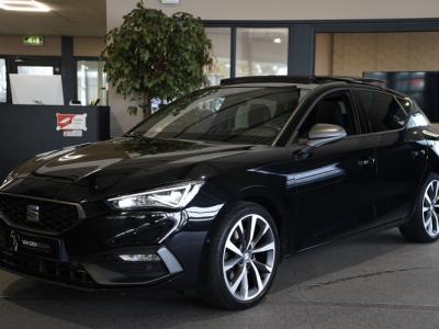 Financial Lease SEAT Leon 1.5 eTSI FR 150PK DSG Pano Beats Led Cam Navi Virtual ACC Trekhaak