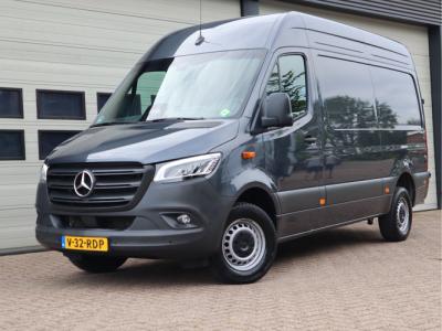 Financial Leas Mercedes-Benz Sprinter 317 CDI Euro 6 Automaat RWD - L2H2 - MBUX - Camera - LED - Cruise