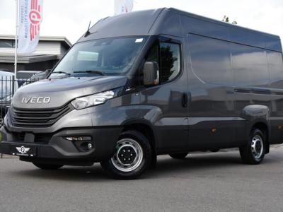 Financial Leas Iveco Daily 35S18 L2H2 PB Edition