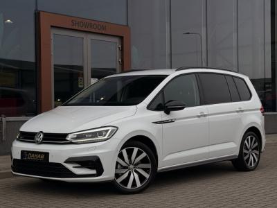 Financial Leas Volkswagen Touran 1.5 TSI Highline Business R 7p
