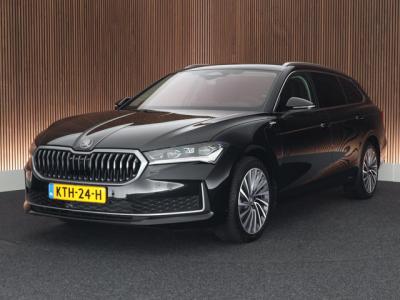 Financial Leas Škoda Superb Combi 1.5 TSI 204pk PHEV Laurin&Klement