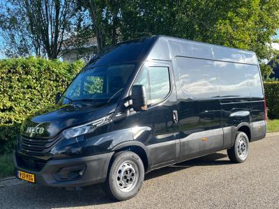 Financial Leas Iveco Daily 35S18 3.0 Hi Matic Autom