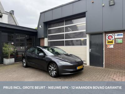 Financial Leas Tesla Model 3 RWD 60 kWh TREKHAAK