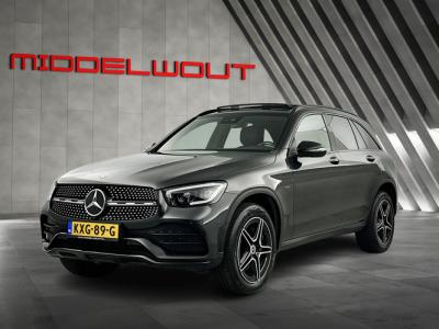 Financial Leas Mercedes-Benz GLC 300e 4MATIC AMG Night-Pack Pano-dak