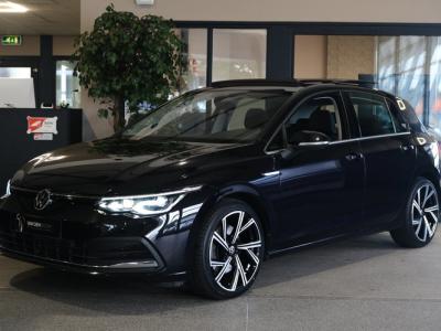 Financial Leas Volkswagen Golf 1.5 eTSI DSG Pano Trek IQ Led Pdc Acc Alcantara