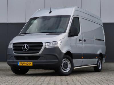 Financial Leas Mercedes-Benz Sprinter 315CDI 9T AUT 2X SCHUIFDEUR 3500KG TREKHAAK CRUISE CLIMATE