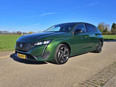 Financial Lease Peugeot 308 1.2 PureTech Allure Pack Business