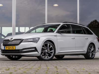 Financial Lease Škoda Superb Combi 1.4 TSI iV Sport Line