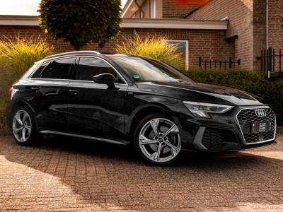 Financial Leas Audi A3 Sportback 40 TFSI e 204 PK 2x S-Line ACC Keyless Stoelverwarming Elek.Klep 18''