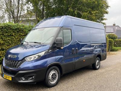 Financial Leas Iveco Daily 35S18 3.0 Hi Matic Autom