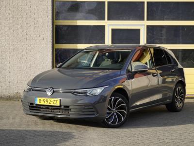 Financial Leas Volkswagen Golf 1.0 TSI Life BJ2022 Lmv 17"