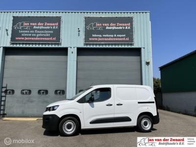 Financial Leas Peugeot Partner 1.6 BlueHDI Euro 6 Airco 2 x schuifdeur
