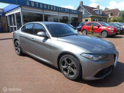 Financial Leas Alfa Romeo Giulia 2.0T 280PK AWD Veloce