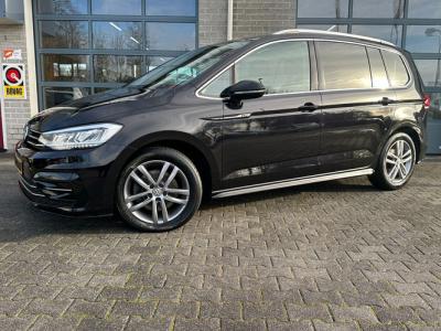 Financial Lease Volkswagen Touran 1.5 TSI Highline Business R LINE