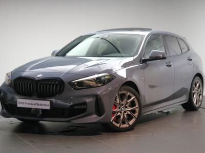 Financial Leas BMW 1-serie 118i High Executive M Sport Automaat