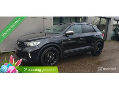 Financial Leas Volkswagen T-Roc 2.0 TSI 4Motion R Pano