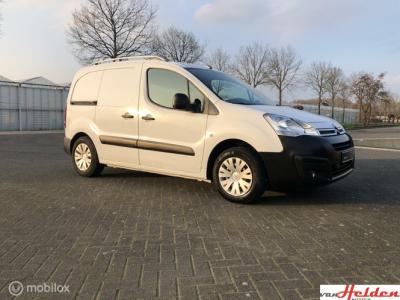 Financial Leas Citroën Berlingo 1.6VTI Benzine Airco Cruise cntrl Trekhaak 3-Zits PDC ETC Marge Auto