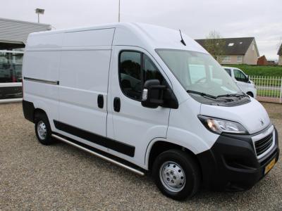 Financial Leas Peugeot Boxer 2.2 BlueHDi 120PK