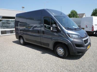 Financial Leas Peugeot Boxer 2.2 BlueHDi 120PK