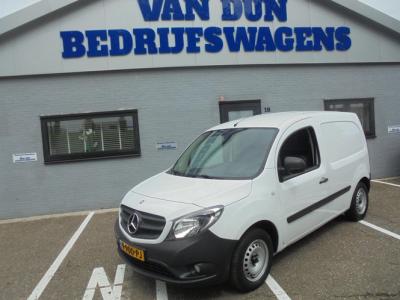 Financial Leas Mercedes-Benz Citan 109 CDI Blue 63657 km euro 6