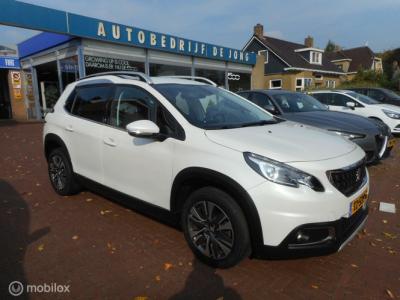 Financial Leas Peugeot 2008 1.2 PureTech 110 Allure EAT8 AUTOMAAT+PARELMOER LAK+ECC+NAVI
