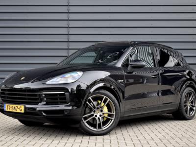 Financial Leas Porsche Cayenne 3.0 E-Hybrid 462pk