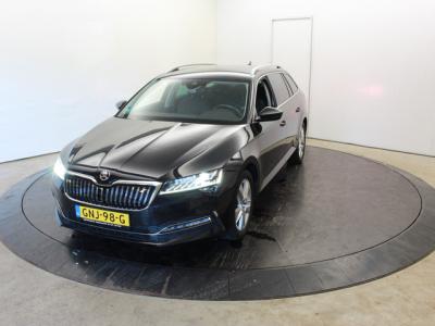 Financial Lease Škoda Superb 1.4 TSI iV Style Vol Leder Discpro Navi Camera elTrekh+aKlep Virtual