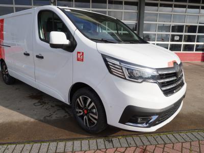 Financial Leas Renault Trafic 2.0 Blue dCi 170pk T30 L2H1 Red Edition Exclusive Automaat Schuifdeur L