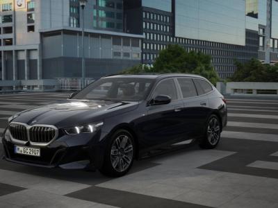 Financial Leas BMW 5 Serie Touring 520i M Sport Automaat