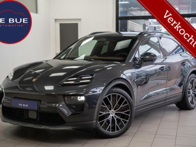 Financial Leas Porsche Macan 4 E 100 kWh org. NL Direct beschikbaar Full Options