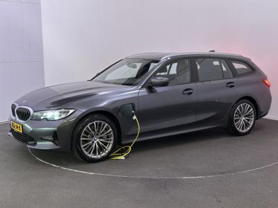 Financial Leas BMW 3 Serie Touring 330e Luxury Plug in Hybrid 293pk