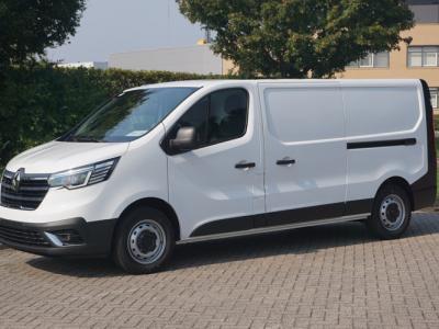 Financial Lease Renault Trafic T30 L2H1 150PK EDC AUT BPM VRIJ!!